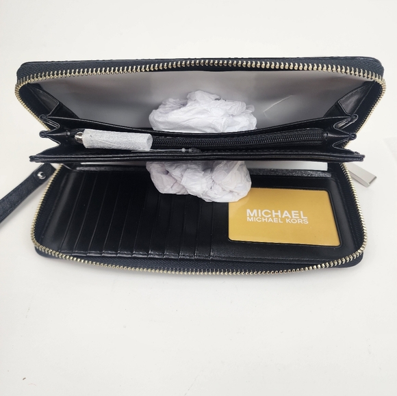 Michael Kors Jet Set Wristlet Wallet Travel Wallet New Authentic - Picture 4 of 6
